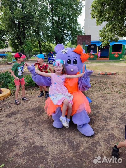 Поздравление от мишки.Аниматор