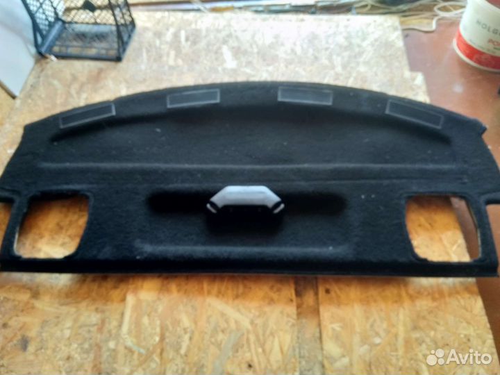 Задняя полка audi 100 c3