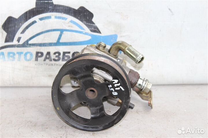 Насос гидроусилителя Toyota Avensis AZT250 1azfse