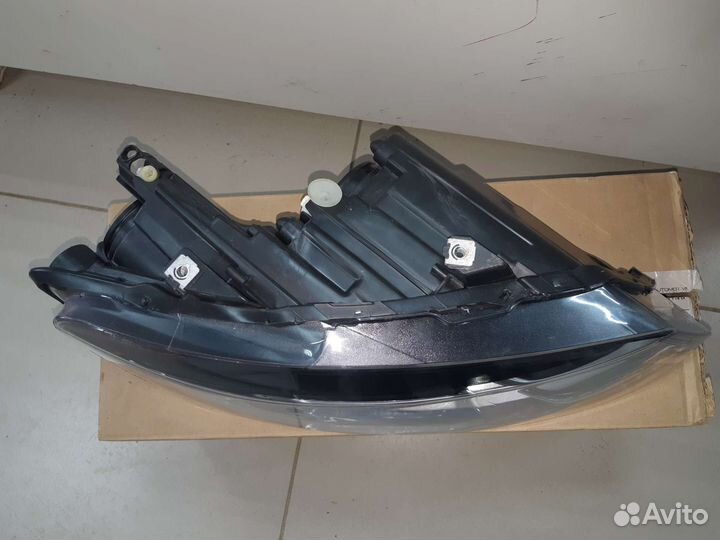 Фара правая polo под лампы h7