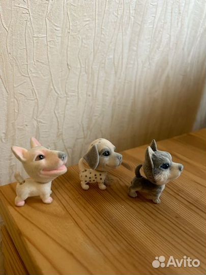 Собачки - игрушки с дрожащей головой и хвостом