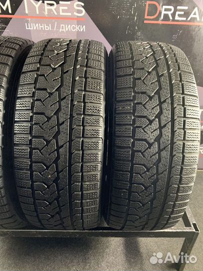 Kumho I'Zen RV Asymmetric 235/55 R18