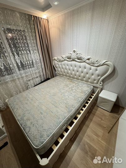 Кровать двухспальная