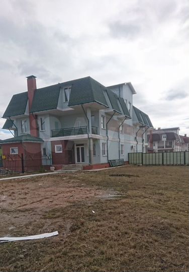 Таунхаус 200 м² на участке 6 сот.