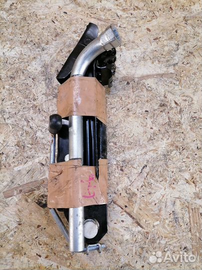 Домкрат Volkswagen Golf 6