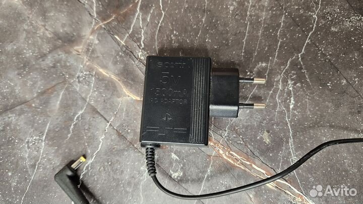 Оригинальная зарядка для PSP