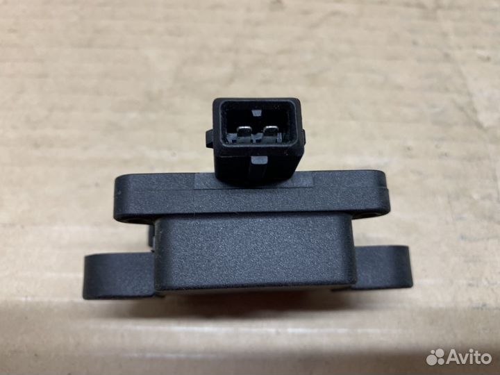 Датчик курсовой устойчивости Audi 80/100 quattro