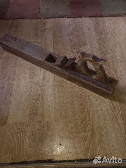 Большой старинный рубанок, солонка
