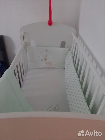 Детская кроватка