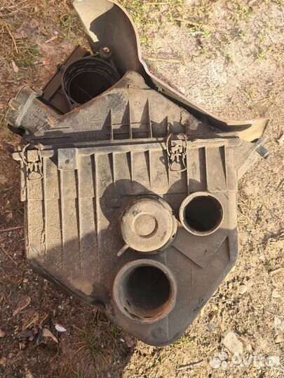 Корпус воздушного фильтра Audi S4 C4/S6 C4 2.2 AAN