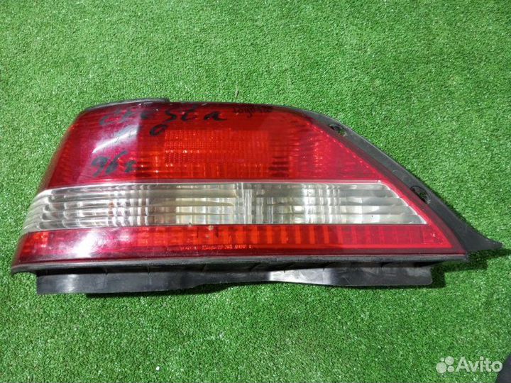 Стоп-сигнал задний левый Toyota Cresta GX100