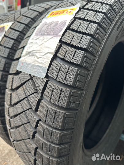 Pirelli Ice Zero FR SUV 225/65 R17