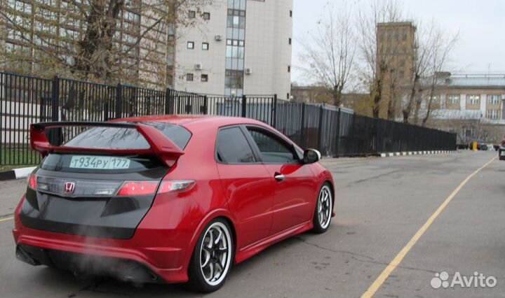 Спойлер mugen Honda Civic 8 5D