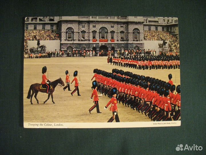 Открытки ретро. Парад в Лондоне