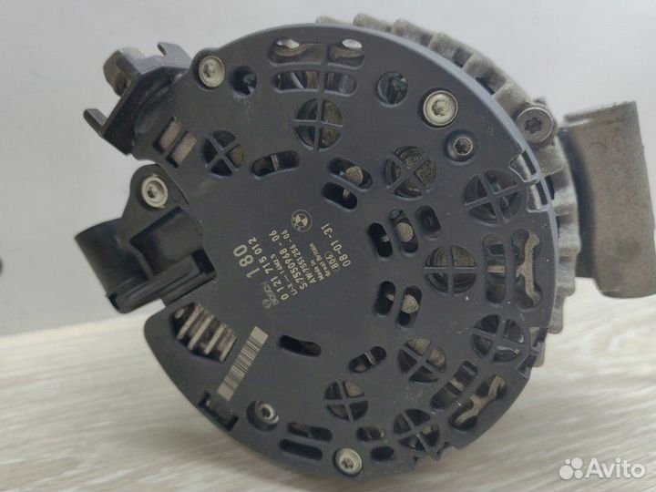 Генератор Bmw X5 E70 N52B30 2008