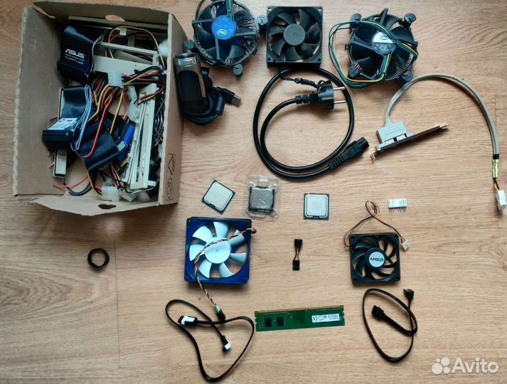Intel, DDR3, SATA, кулера, вебка, провода