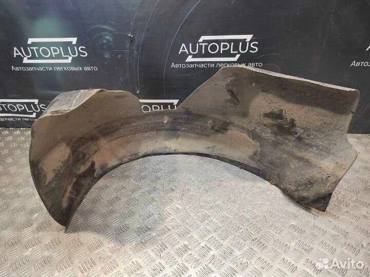 Подкрылок передний правый Mercedes Benz C 230 2.3