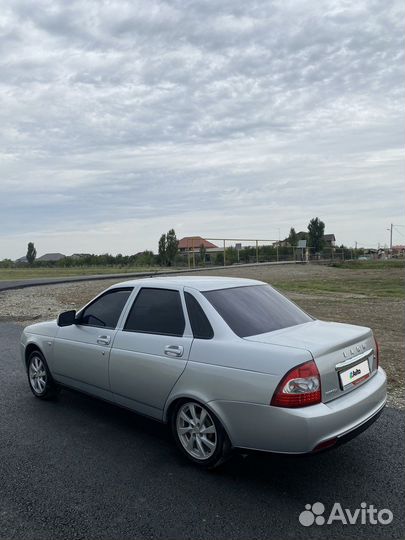 LADA Priora 1.6 МТ, 2011, битый, 150 000 км