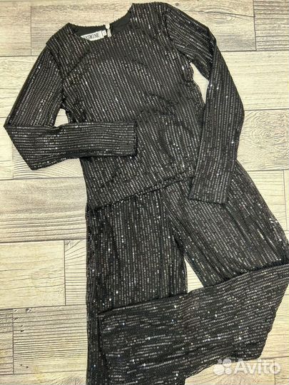 Костюм для девочки праздничный новогодний