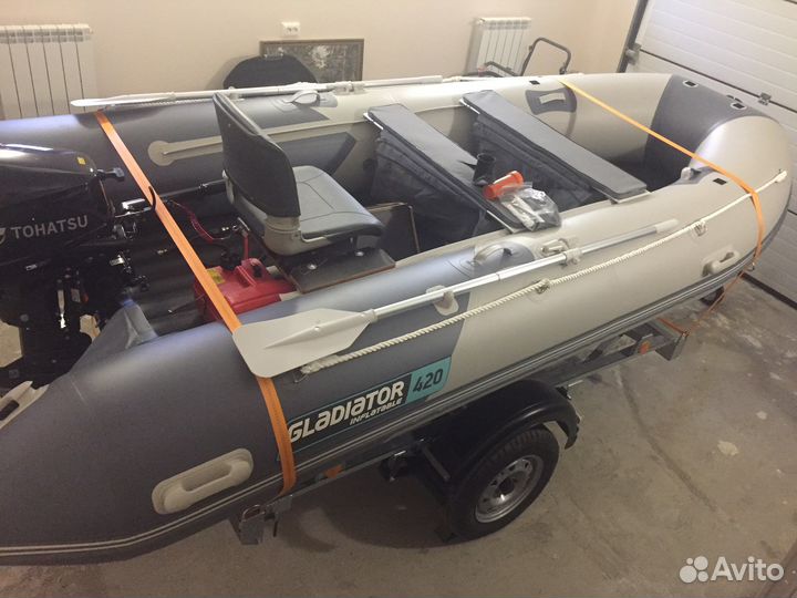 Лодка Gladiator E420 + мотор20 + прицеп