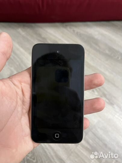 Плеер iPod touch 4