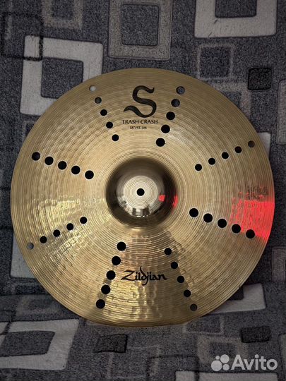 Тарелка Zildjian S trash Crash 18