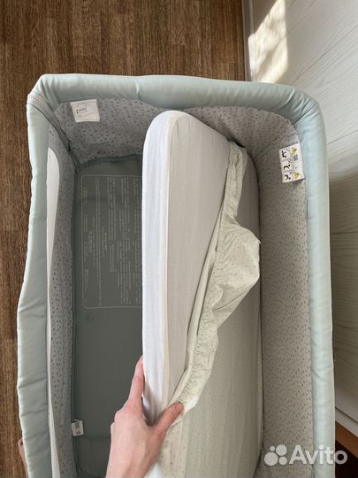 Детская кроватка для новорожденных chicco