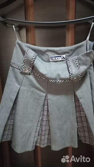 Продам школьную форму 