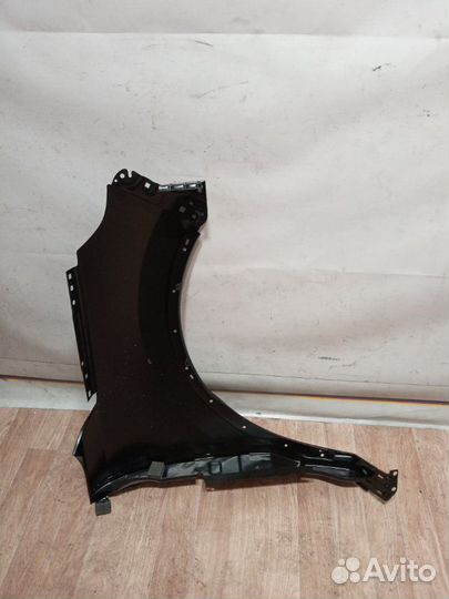 Крыло левое переднее левое Ford Explorer 5