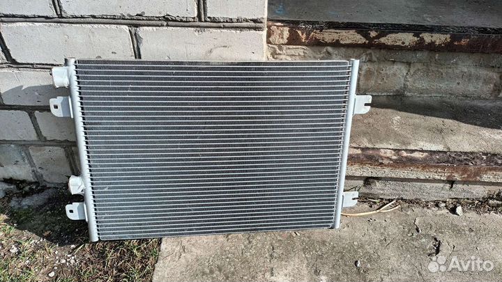 Радиатор кондиционера Рено логан рестайлинг