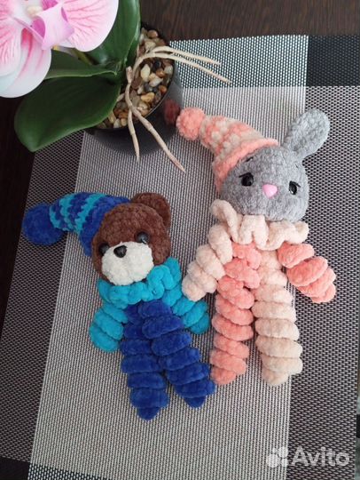 Вязаные игрушки завитушки