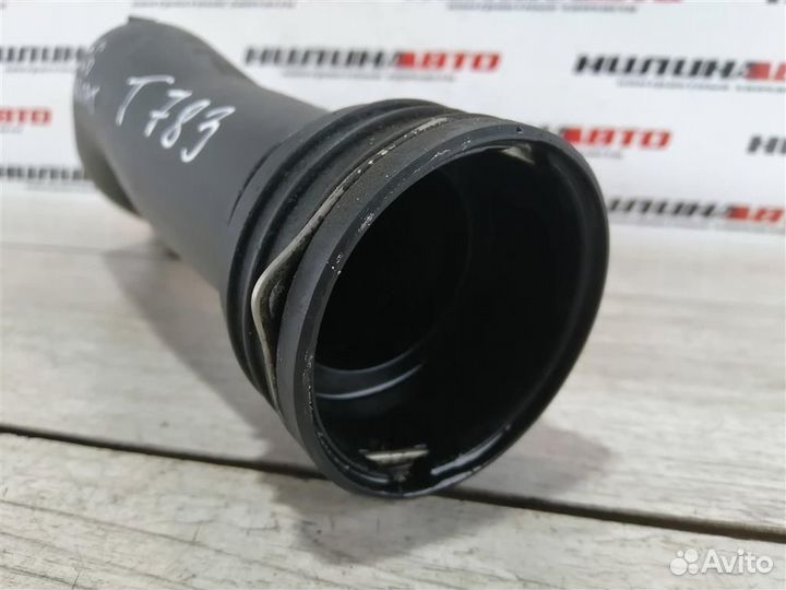 Патрубок интеркулера VW Пассат Б6