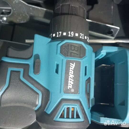 Набор инструментов makita 4 в 1