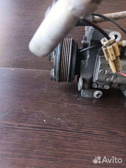 Компрессор кондиционера Mazda LF