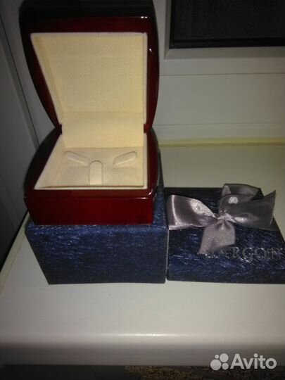 Футляры из дерева д/украшений