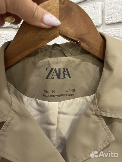 Плащ для девочки zara 140