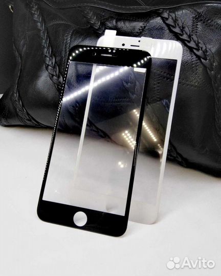 Защитное стекло на iPhone