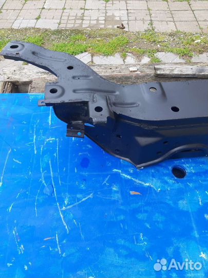 Задняя балка Ниссан Авенир