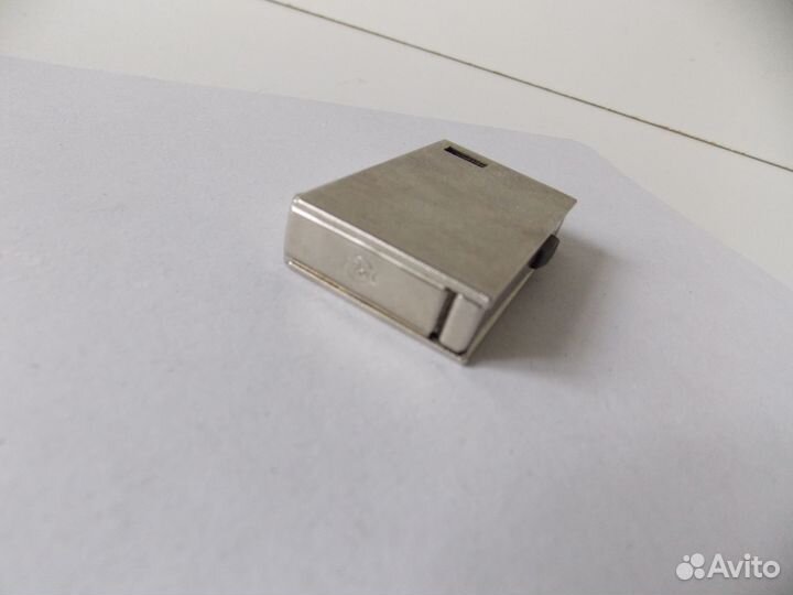 Зажигалка бензиновая