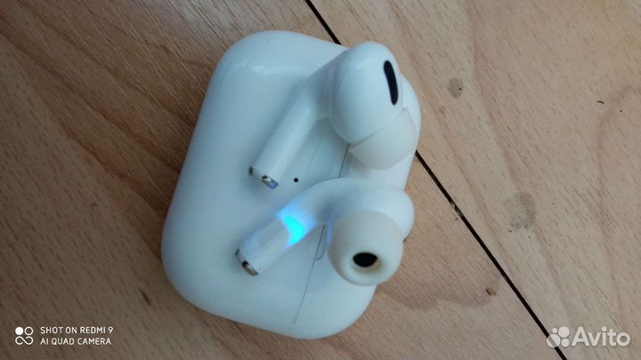 Беспроводные наушники apple airpods копия