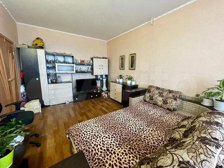 3-к. квартира, 76 м², 5/10 эт.