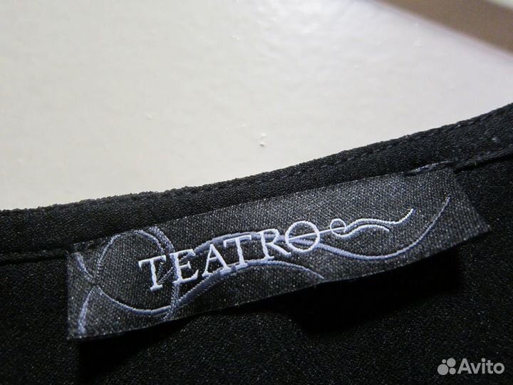 Классическое чёрное платье Teatro