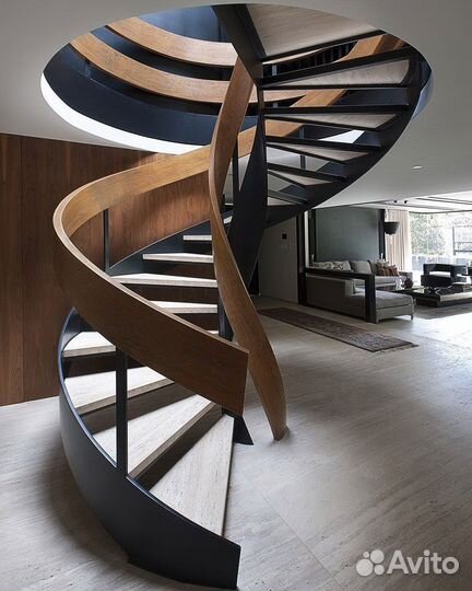 Лестница из массива дерева на заказ