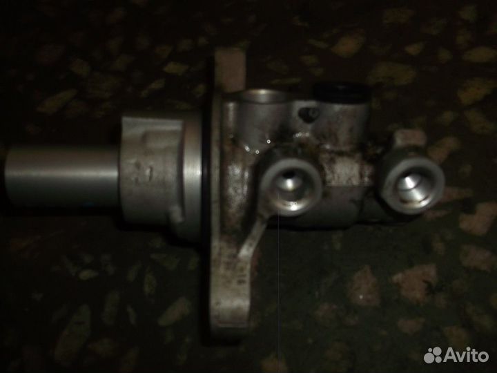 Главный тормозной цилиндр