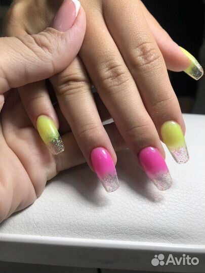 Нужна модель на маникюр