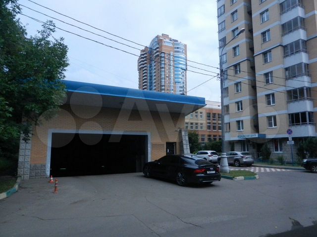Машиноместо, 18 м²