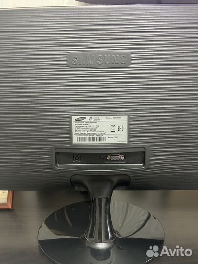 Продаю монитор