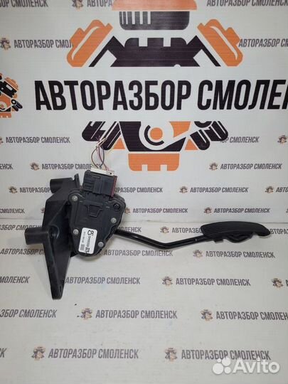 Педаль газа Opel Meriva A (2003—2006)