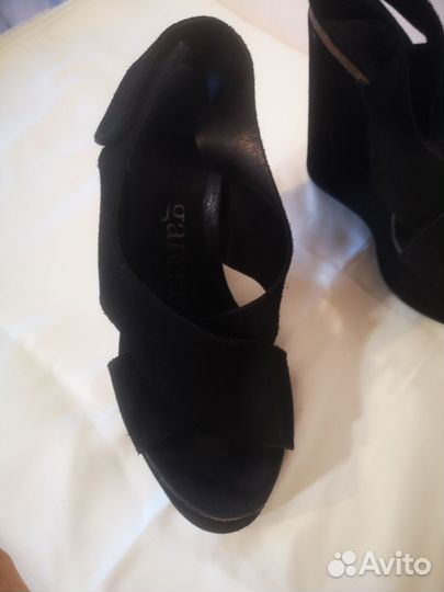 Босоножки женские 37 размер натуральная кожа, б/у