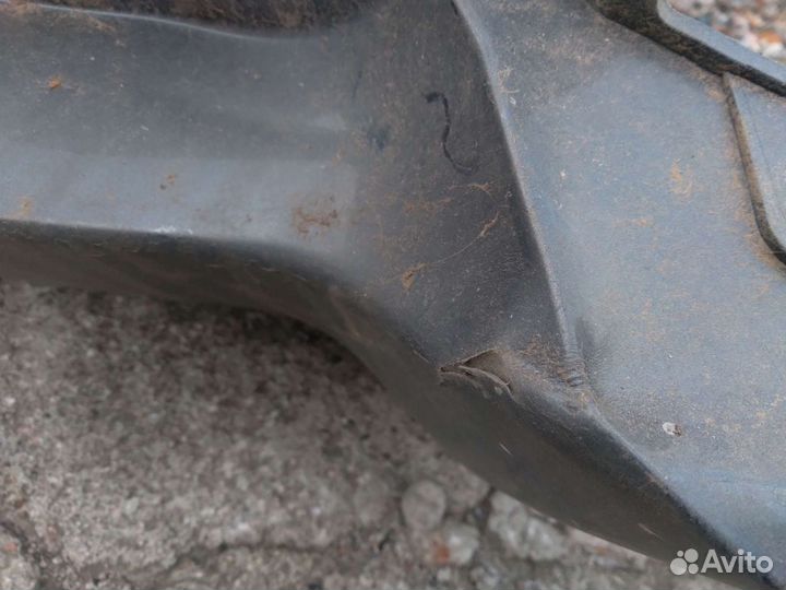 Бампер задний левый Mitsubishi Outlander XL